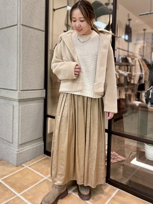 オフホワイト/23FW/バッカス クルーネックスウェットシャツ/フェード加工 オフ-ホワイト、ヴァージル手掛けたアーカイブ着想の限定ウェア