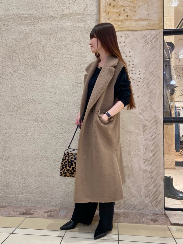 yoshi | 1枚で主役になるボアロングジレ＾＾ | コーディネート詳細