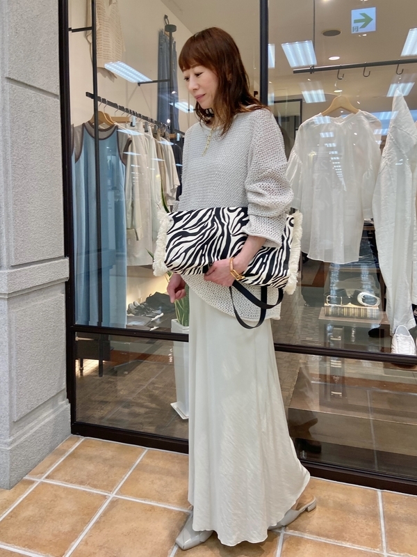 クリーニング済み　極美品　epidemique 和紙　編み込みベージュニット ルーシュ大塔店 | まわりと差がつく注目の“和紙ニット” | 特集詳細